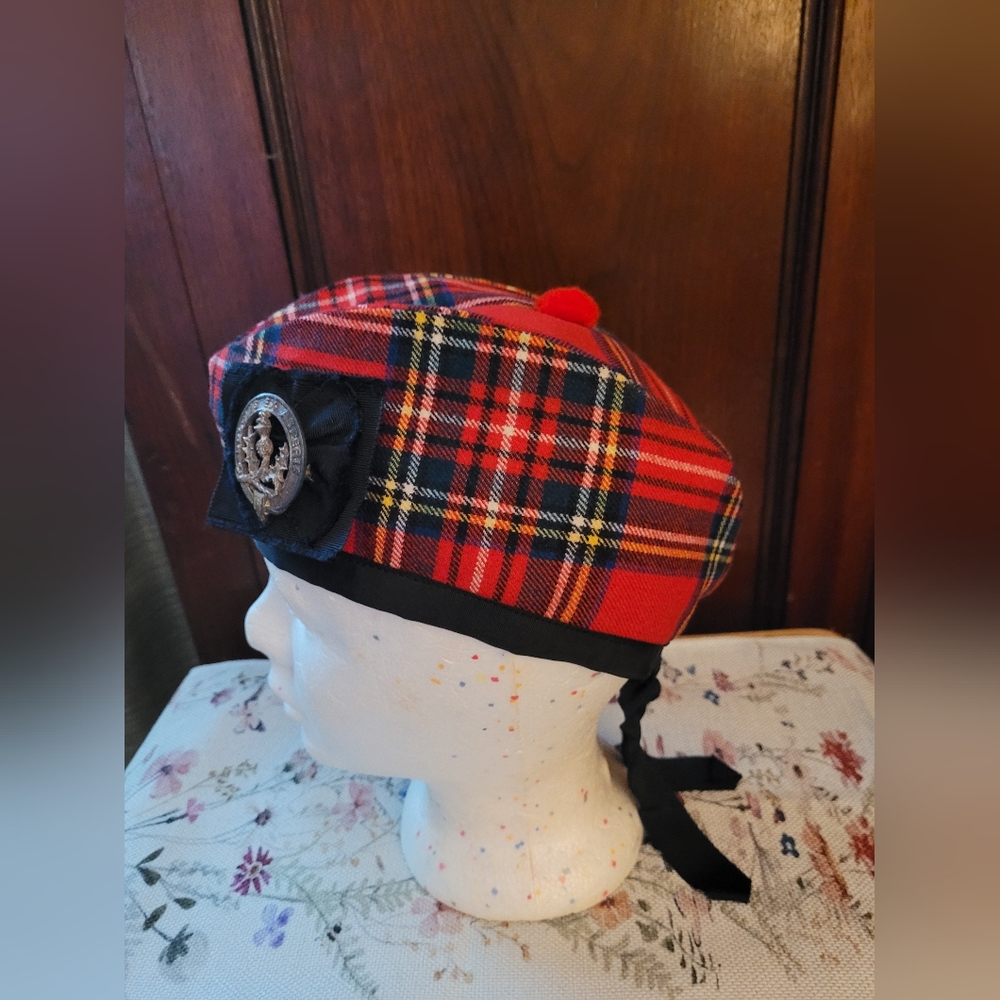 VTG SIZE 7 1/4 Red Tartan Plaid Scottish Highland GLENGARRY Cap Made Scotland - Picture 1 of 8